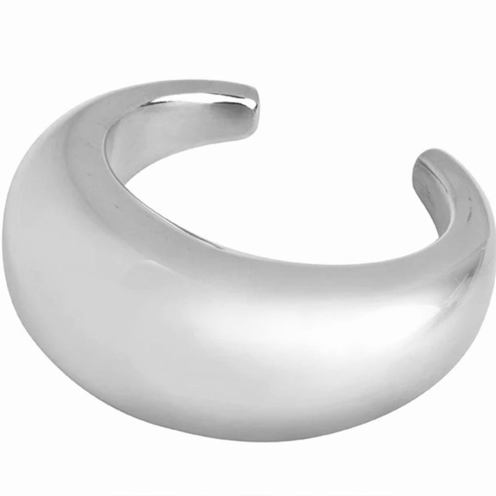 nOir Jewelry Margaux Hollow Cuff Bracelet Silver